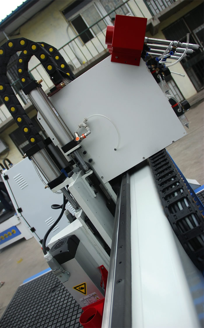 四工序木工雕刻機細節(jié)